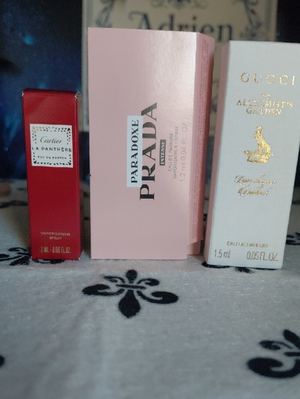 Kiehl's Bundle, 3 Perfume Samples, Face Mask, Eye Mask & Lip Gloss - Picture 3 of 5